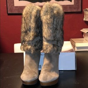 Nine West taupe suede with multi colored faux fur.
